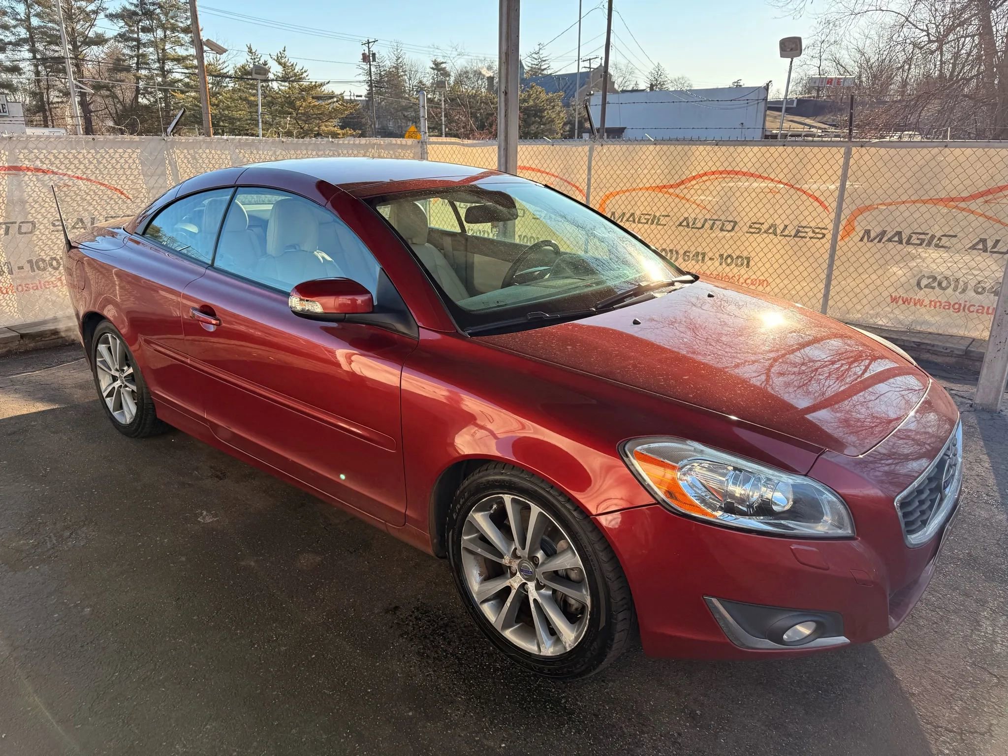 Used 2013 Volvo C70 T5 image 7