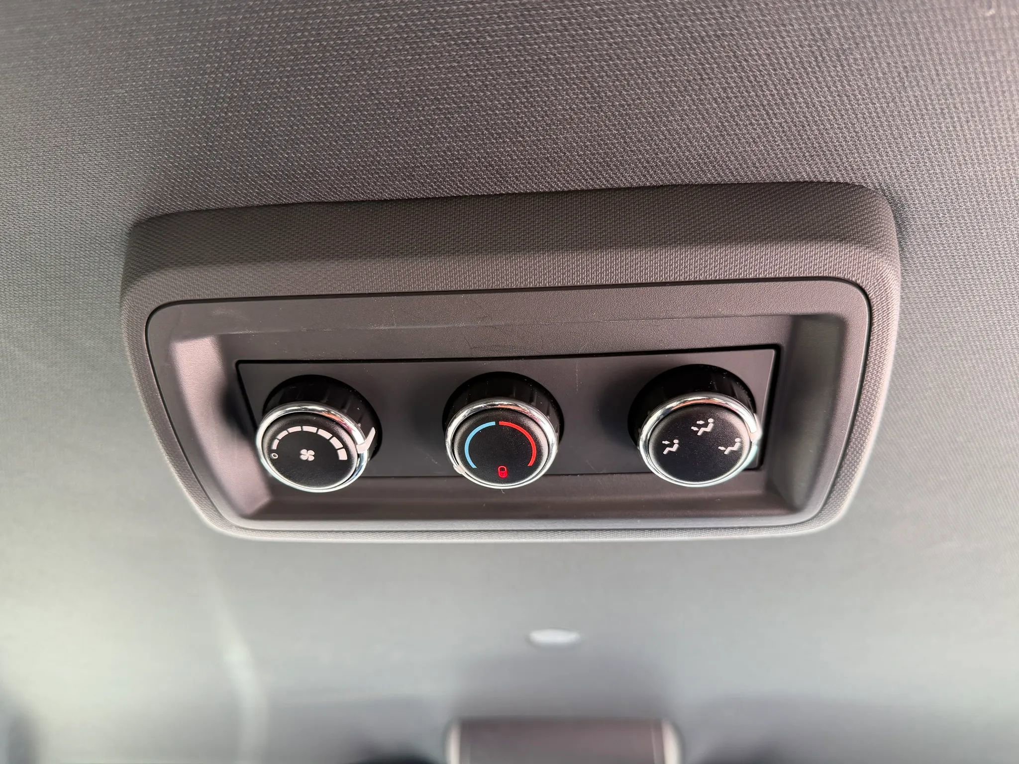 Used 2019 Dodge Grand Caravan SXT FWD image 22