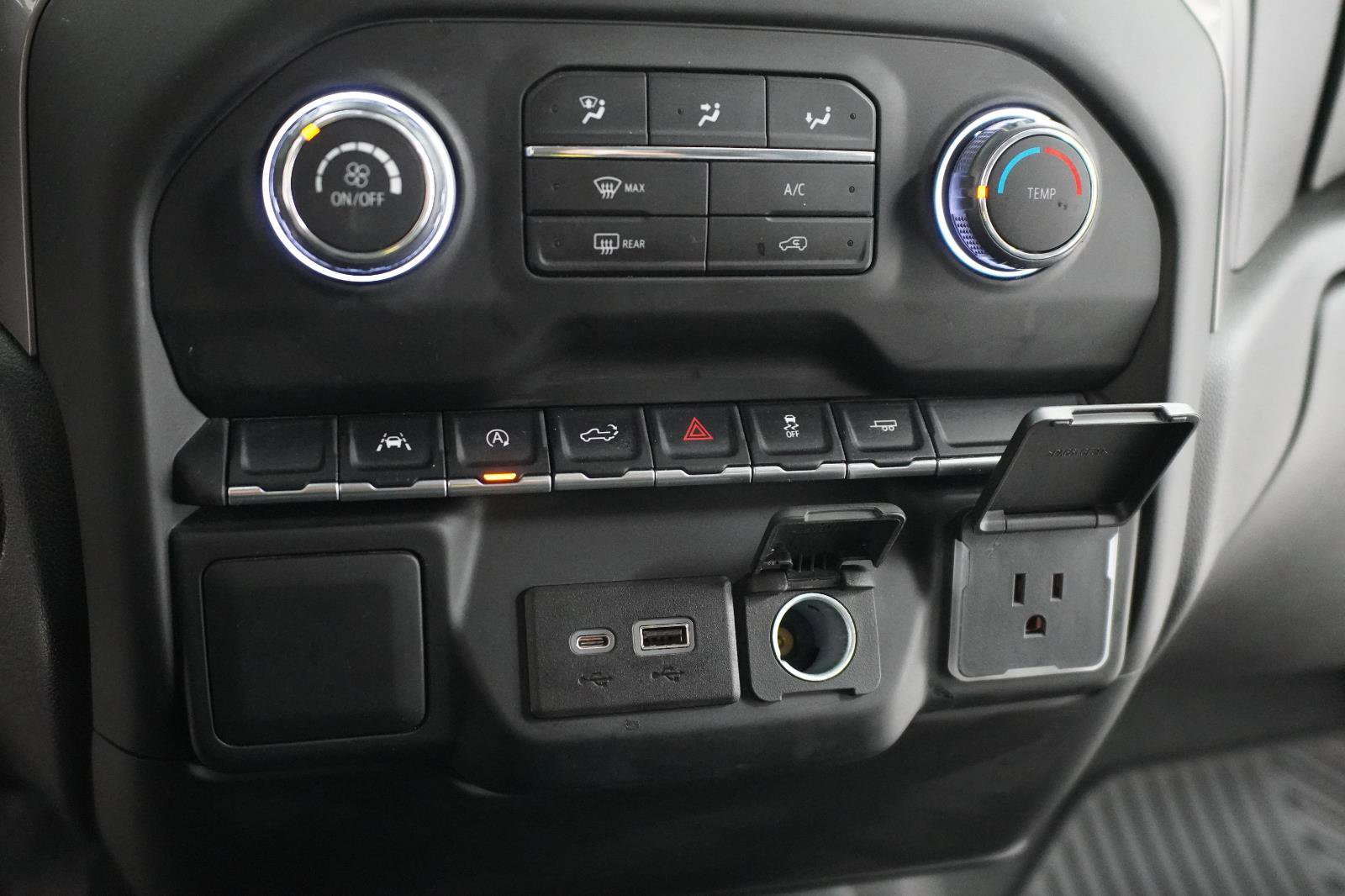 Used 2022 Chevrolet Silverado 1500 Custom image 15