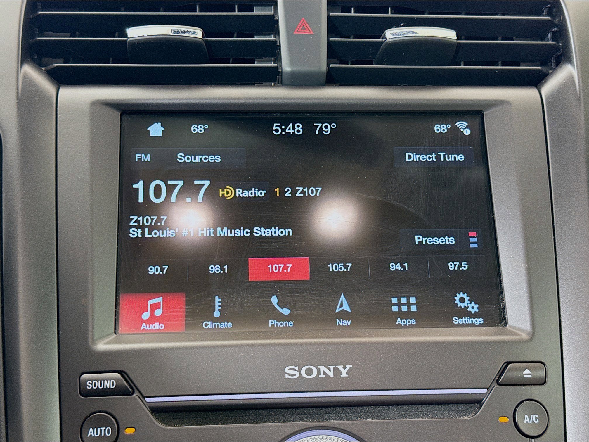 Used 2017 Ford Fusion Energi Titanium FWD image 15