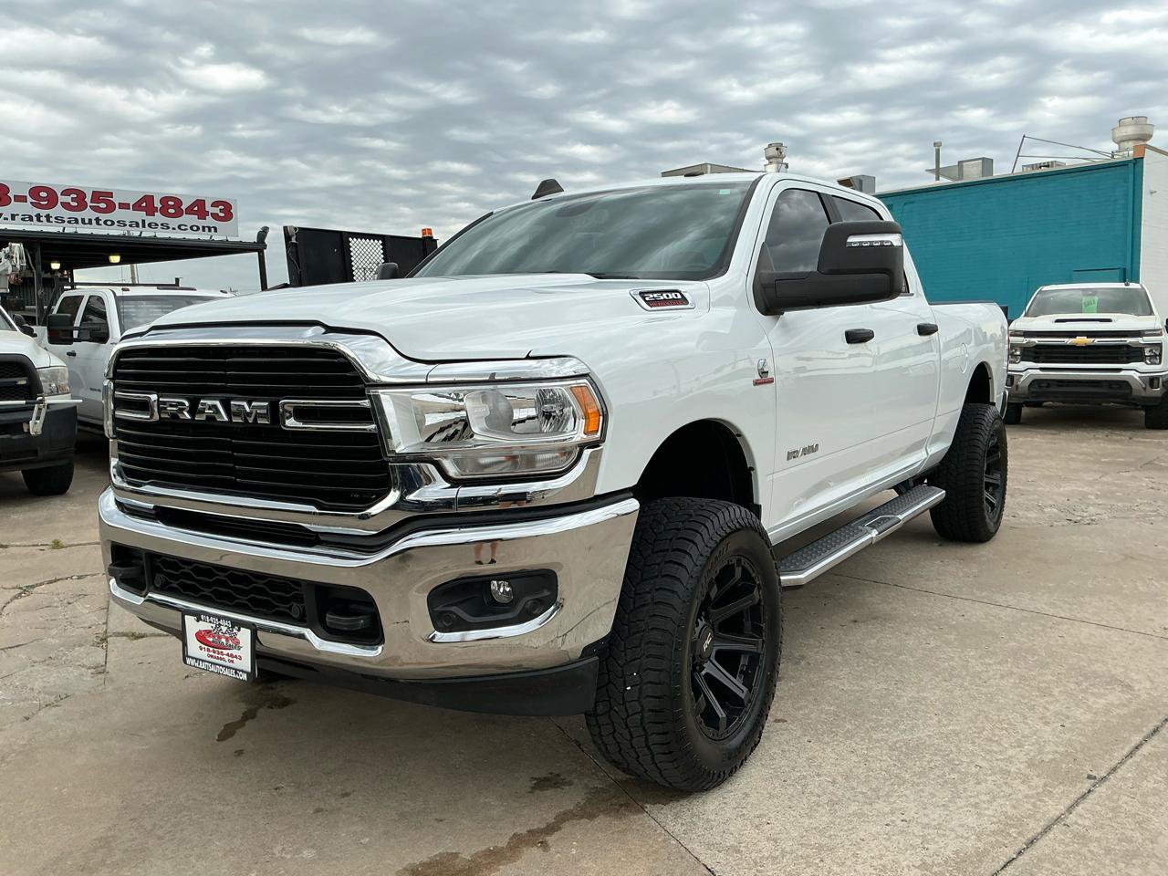 Used 2024 RAM 2500 Big Horn w/ Off Road Package AWD/4WD image 2