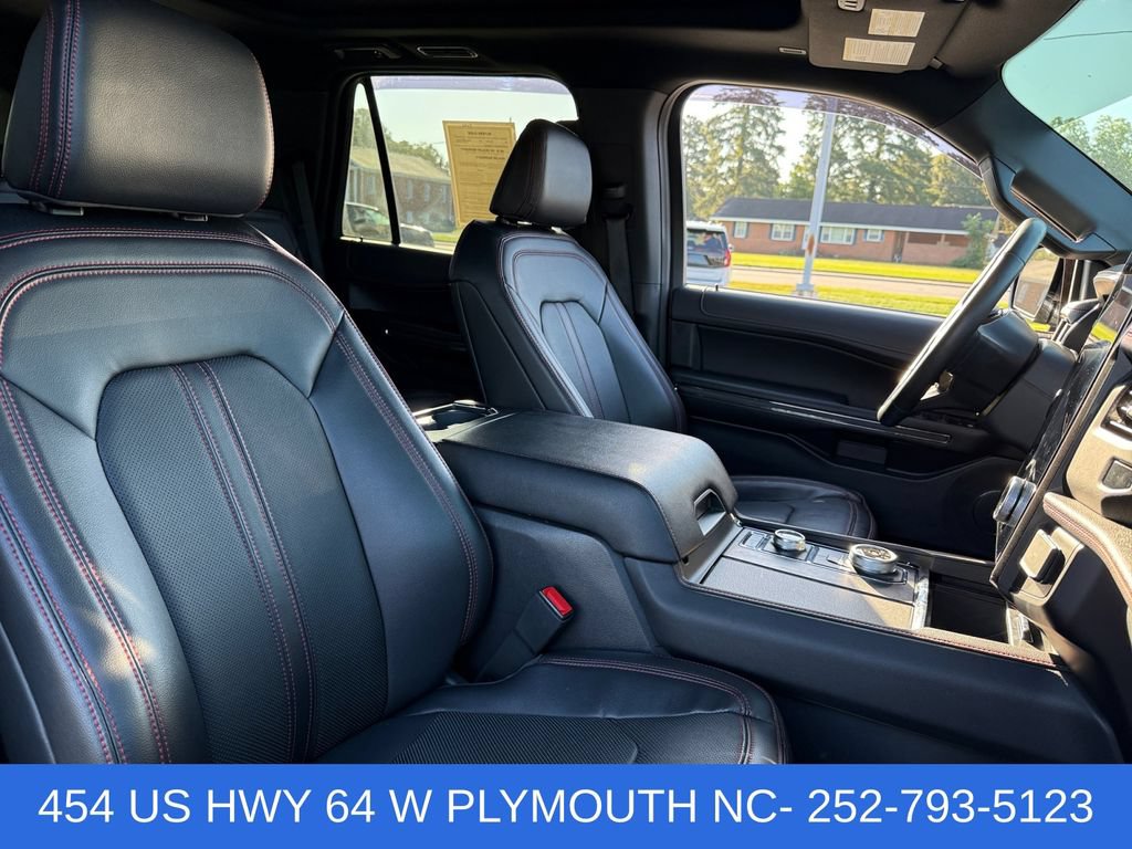Used 2023 Ford Expedition Limited AWD/4WD image 18
