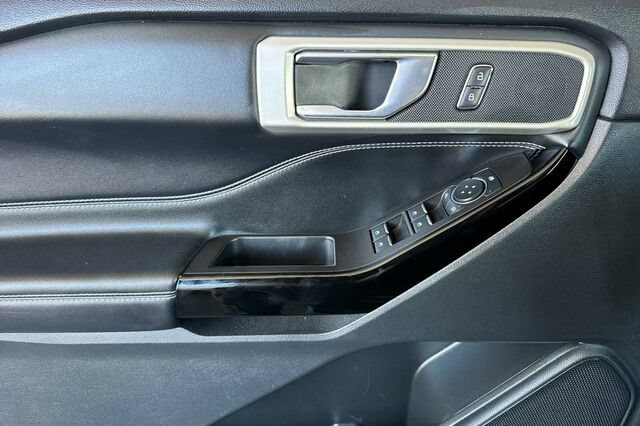 Used 2022 Ford Explorer ST w/ ST Street Pack AWD/4WD image 8