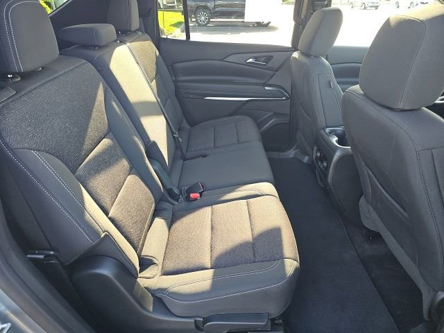 Used 2025 Chevrolet Traverse LT w/ Sun and Wheel Package AWD/4WD image 11