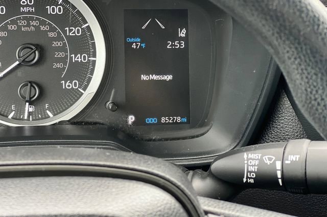 Used 2021 Toyota Corolla LE image 27