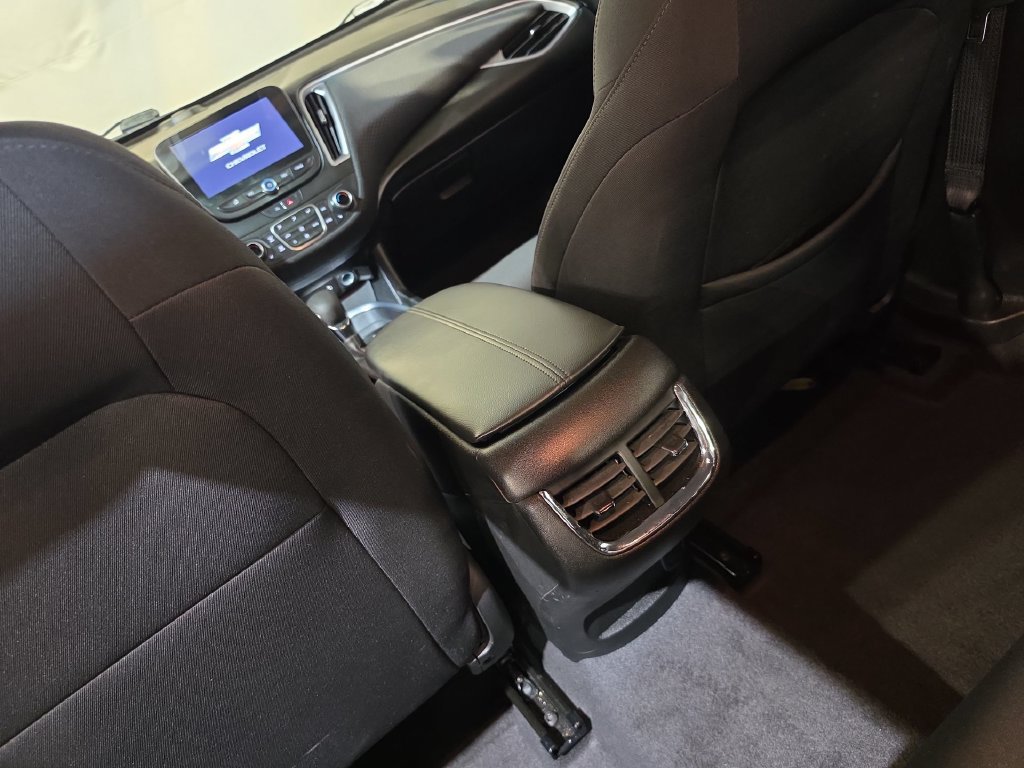 Used 2023 Chevrolet Malibu LT FWD image 21