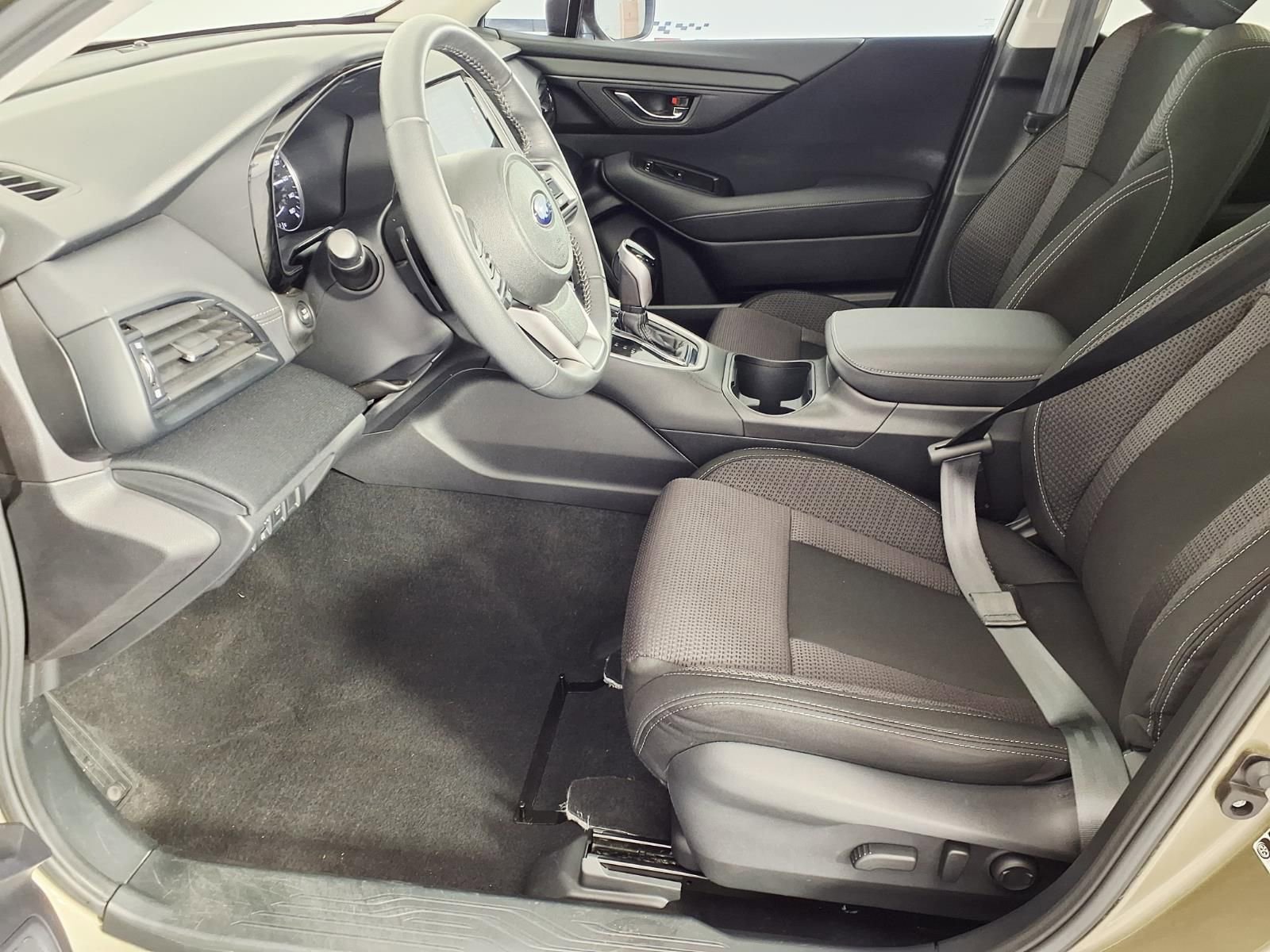 Used 2024 Subaru Outback Premium AWD/4WD image 14
