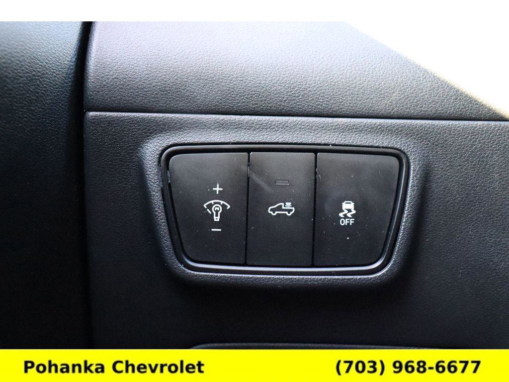 Used 2022 Hyundai Santa Cruz SE image 18