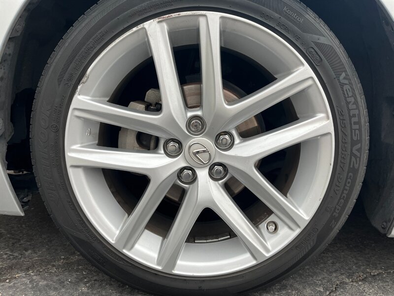 Used 2016 Lexus CT 200h FWD image 35