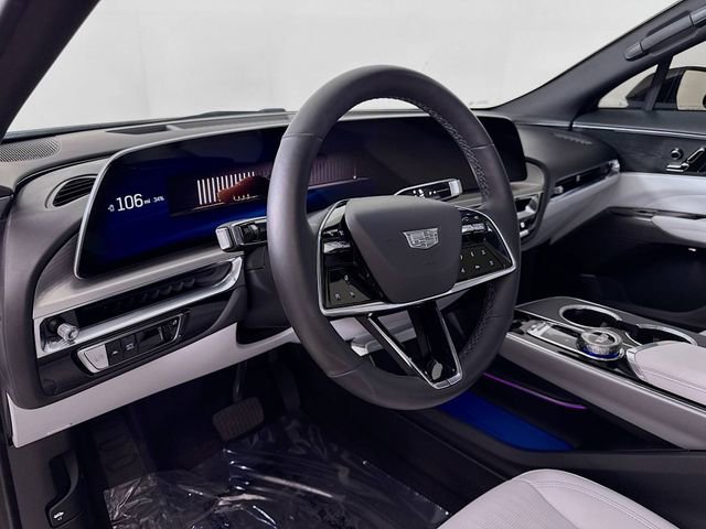 Used 2024 Cadillac Lyriq Luxury image 10