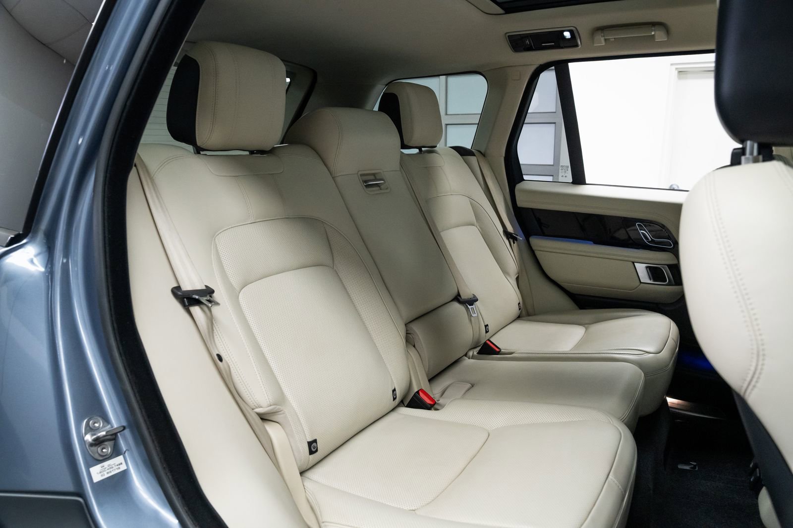 Used 2021 Land Rover Range Rover Westminster Edition image 22
