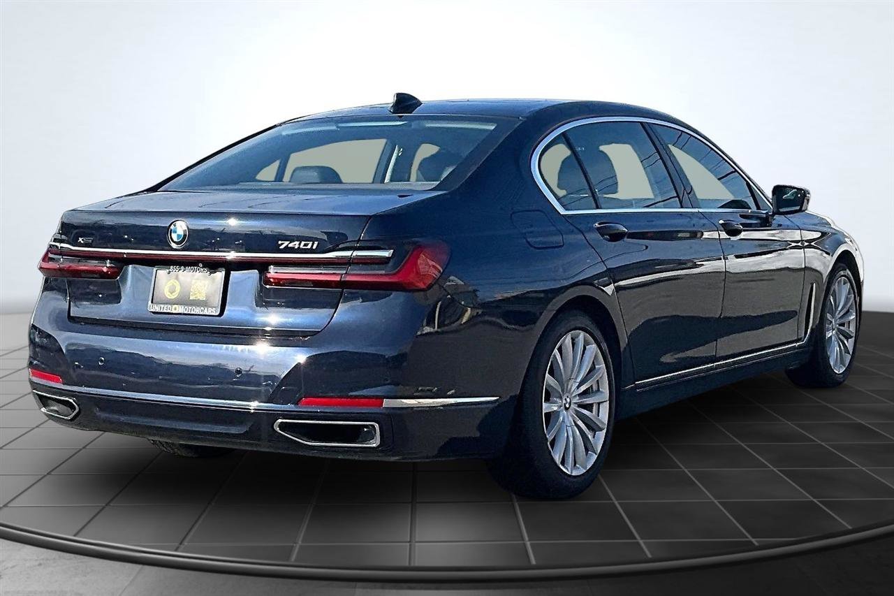 Used 2020 BMW 740i xDrive image 6