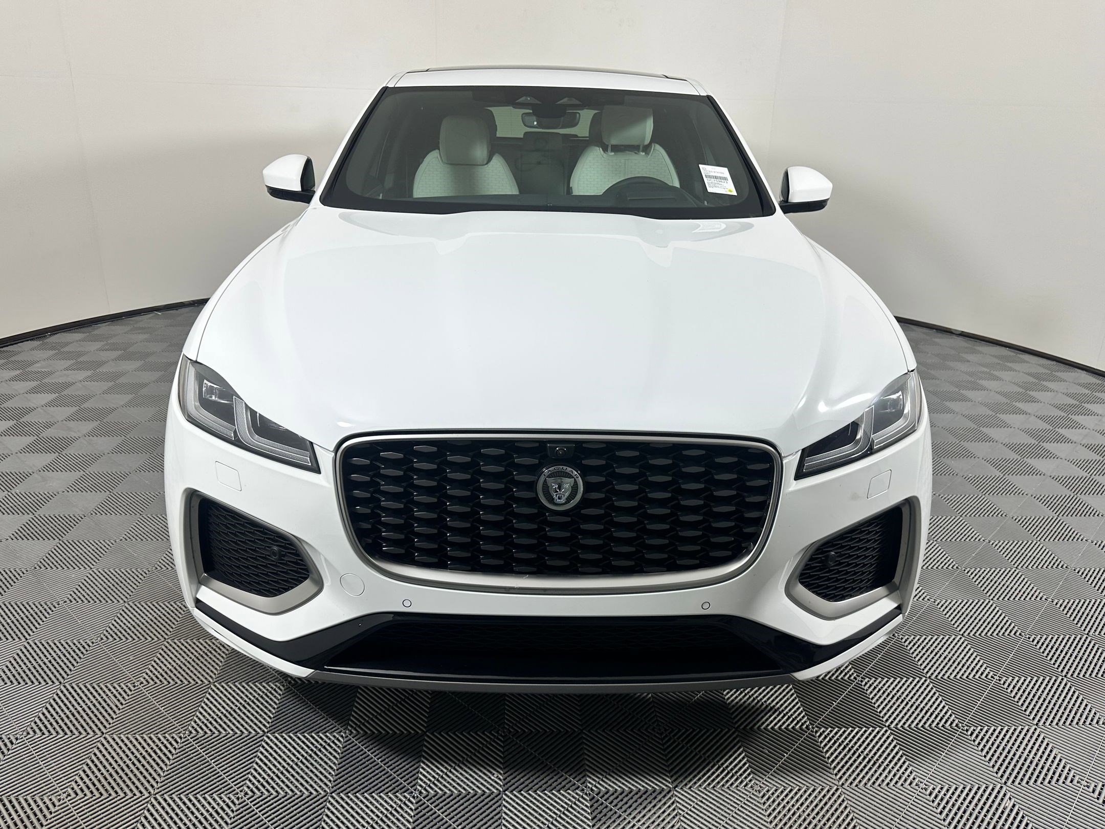 New 2026 Jaguar F-PACE R-Dynamic S image 5