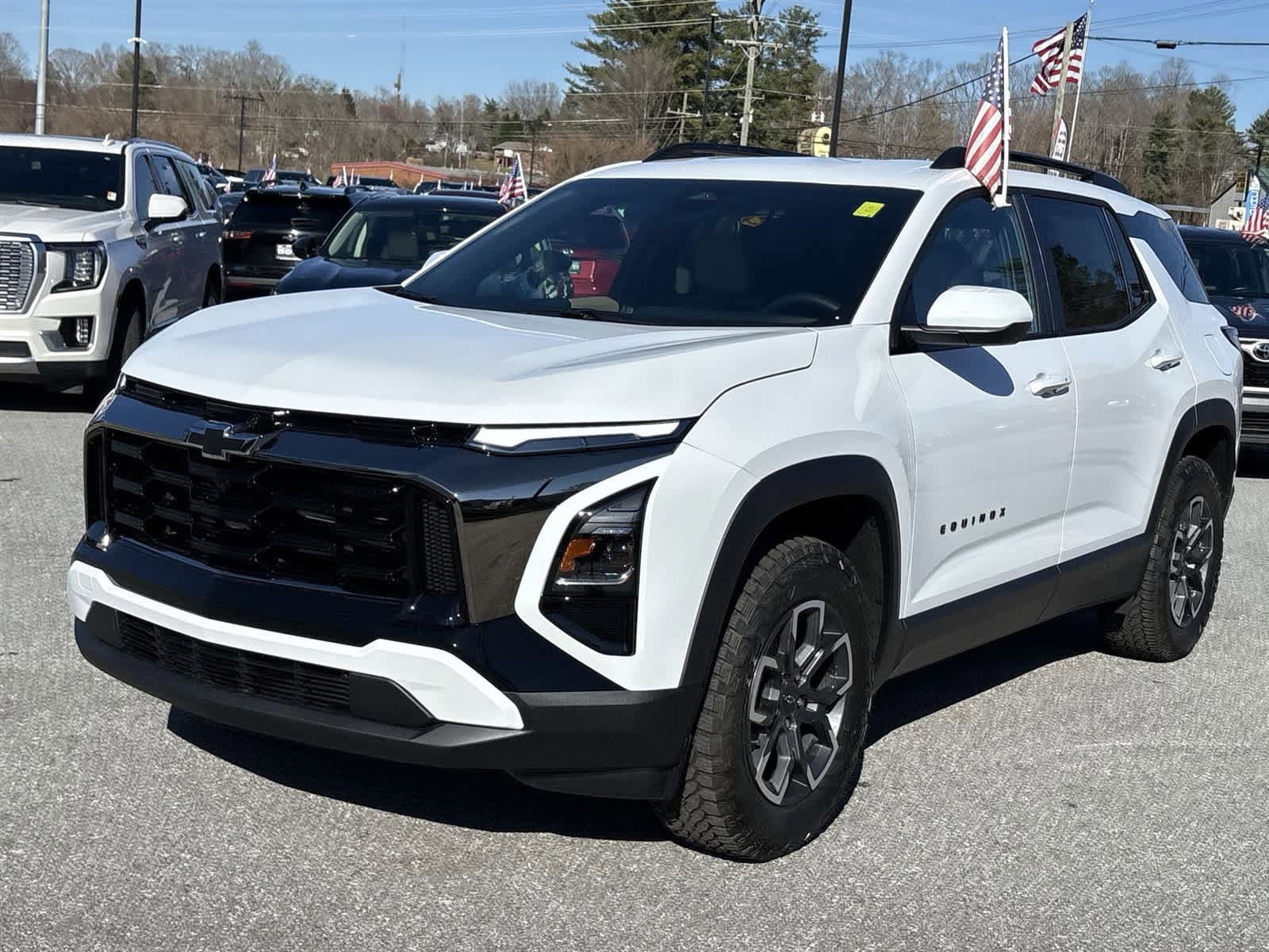 New 2026 Chevrolet Equinox ACTIV w/ Convenience Package III AWD/4WD image 4