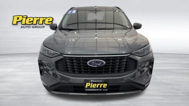 Used 2025 Ford Escape Platinum AWD/4WD image 8