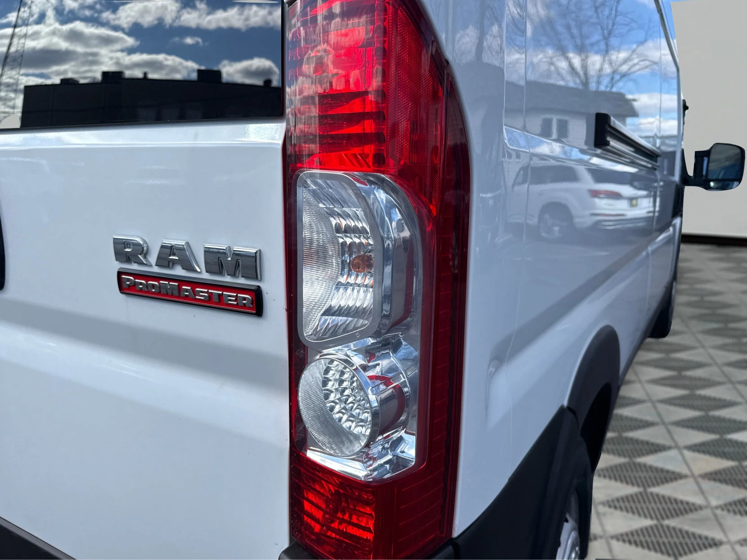 Used 2021 RAM ProMaster 2500 FWD image 25