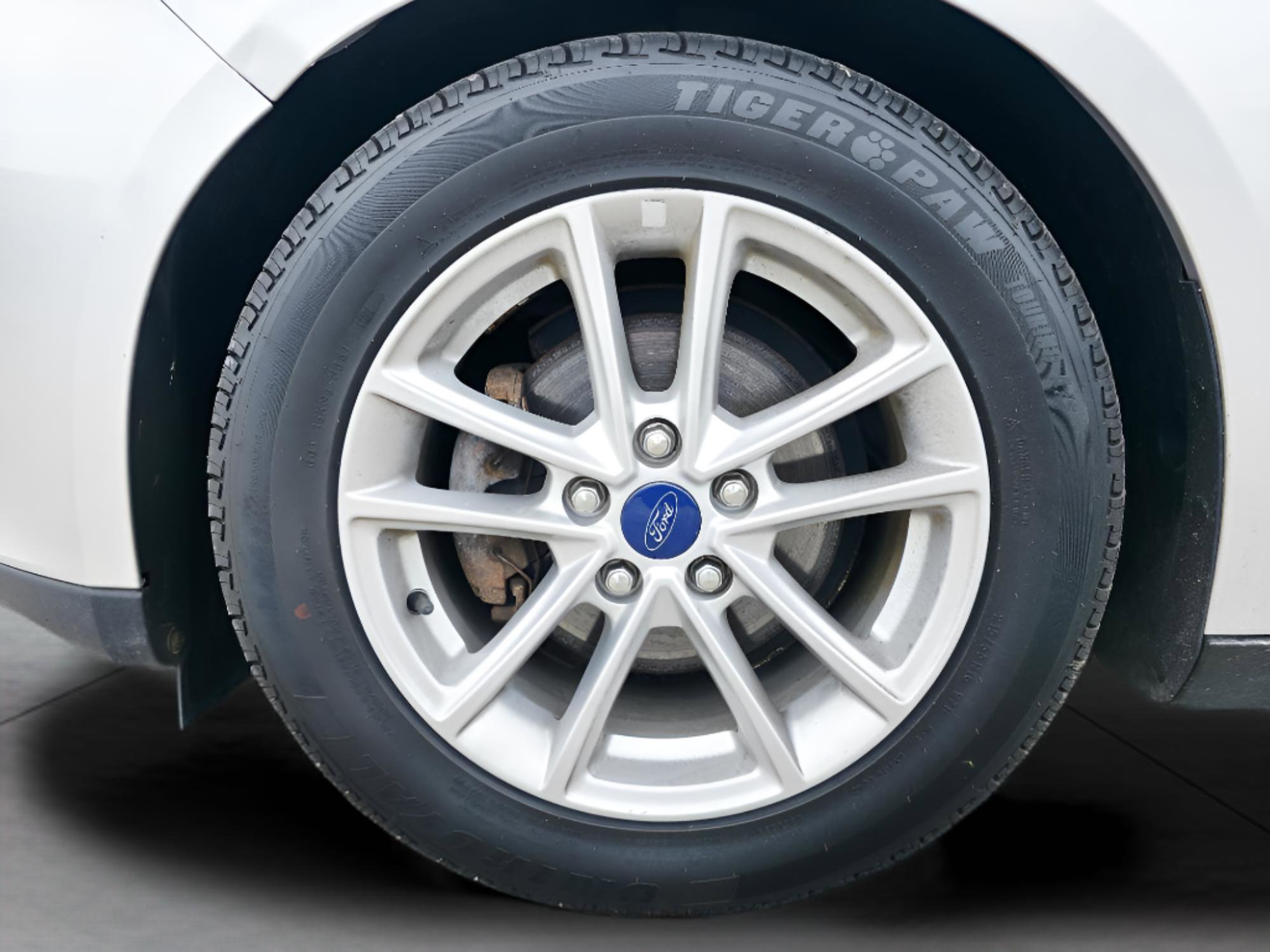 Used 2016 Ford Focus SE FWD image 30