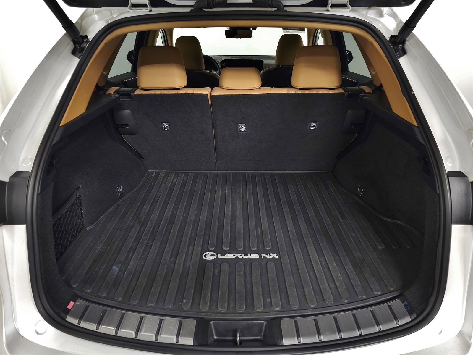 Used 2025 Lexus NX 350h AWD w/ Accessory Package (2T) image 7