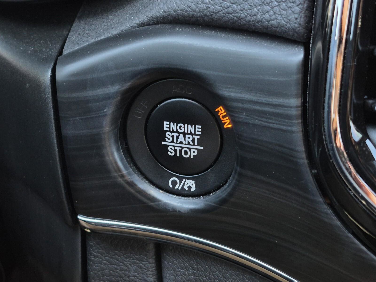 Used 2021 Jeep Grand Cherokee Limited image 35