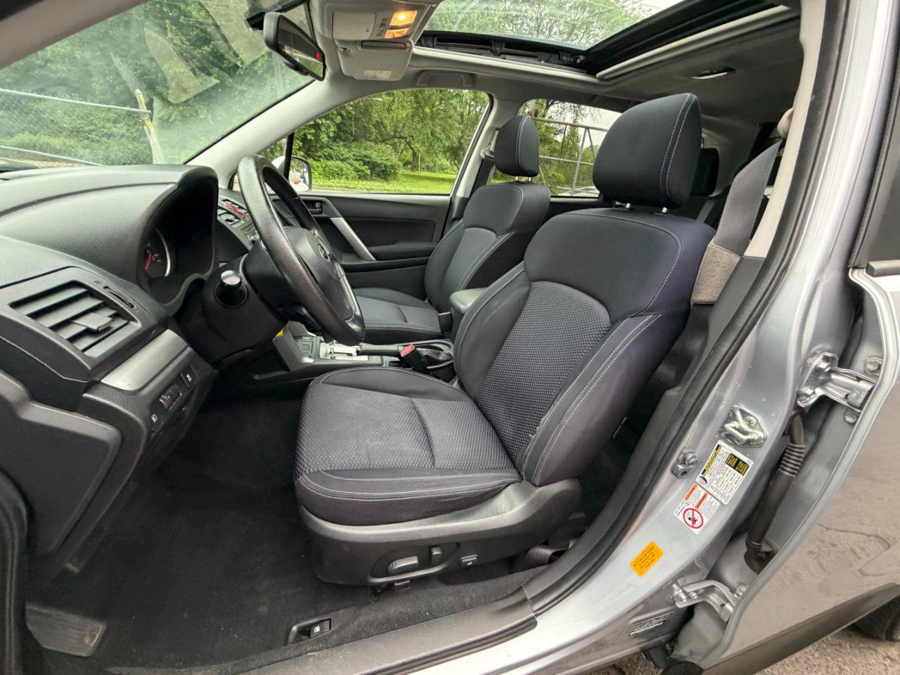 Used 2015 Subaru Forester 2.5i Premium w/ Popular Package #1 AWD/4WD image 21