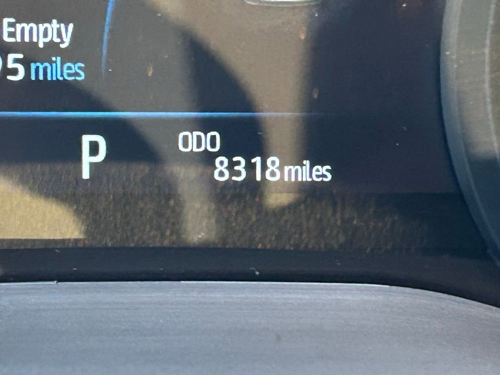 Used 2025 Toyota Sienna LE image 14