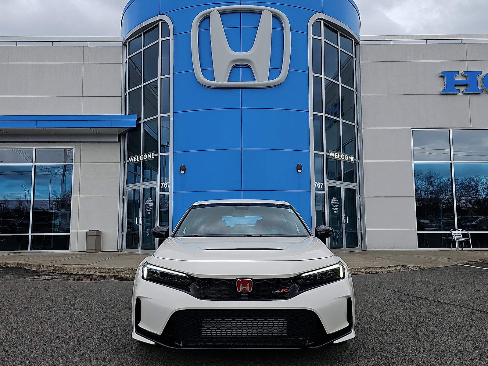 Used 2024 Honda Civic Type R image 2