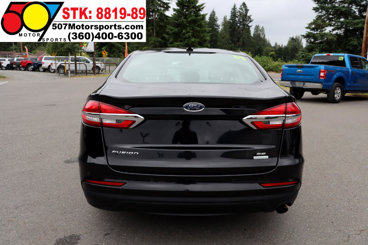 Used 2020 Ford Fusion SE image 6