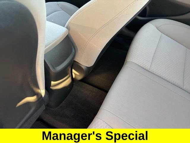 Used 2019 Hyundai Elantra SE image 30