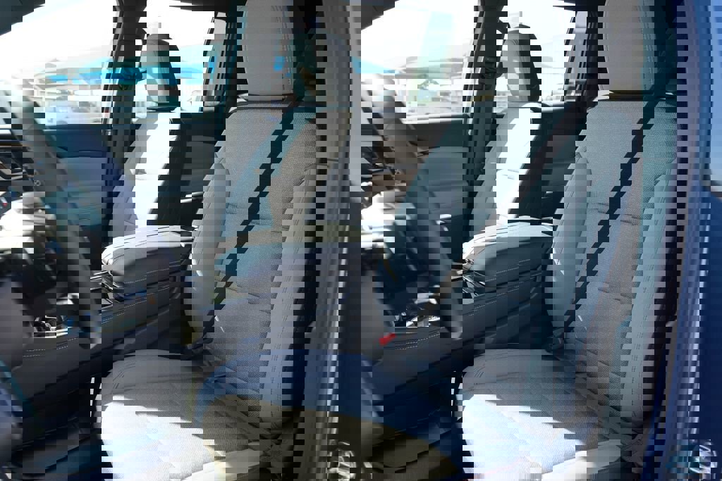 New 2026 Chevrolet Traverse LT w/ LPO, Floor Liner Package image 17