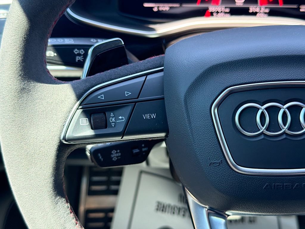 Used 2023 Audi RS Q8 image 42