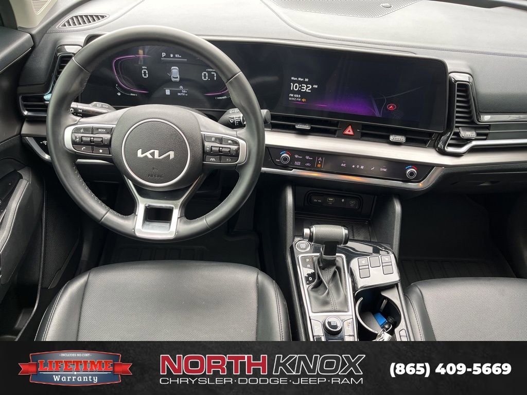 Used 2023 Kia Sportage EX image 11