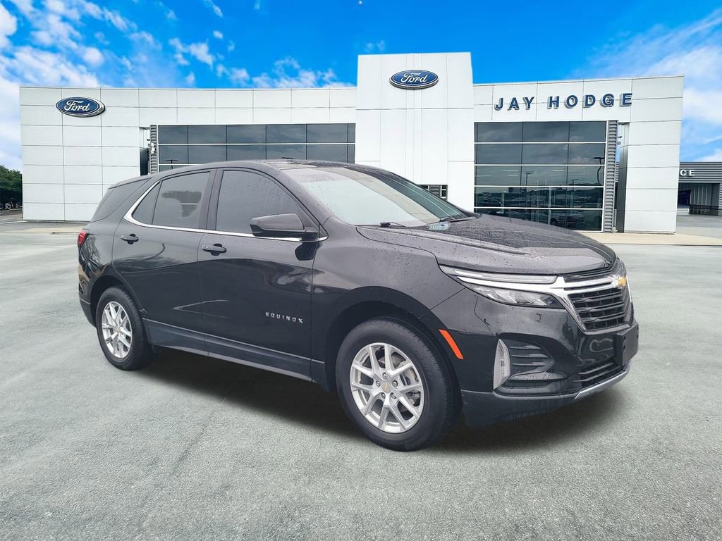 Used 2022 Chevrolet Equinox LT image 1