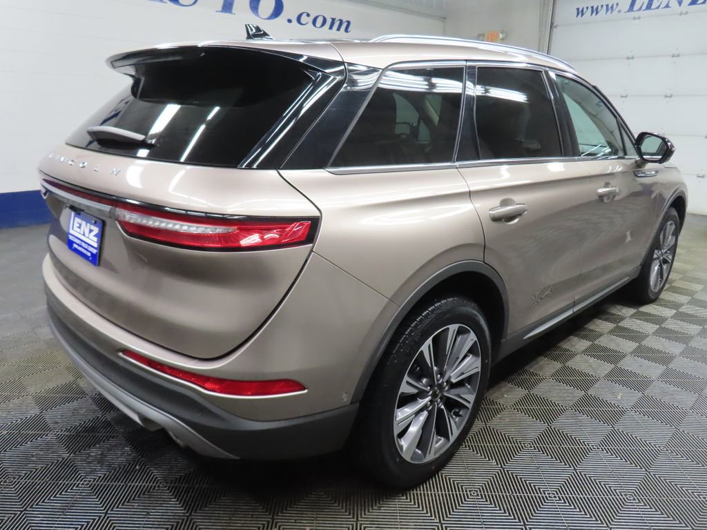 Used 2020 Lincoln Corsair Reserve AWD/4WD image 5