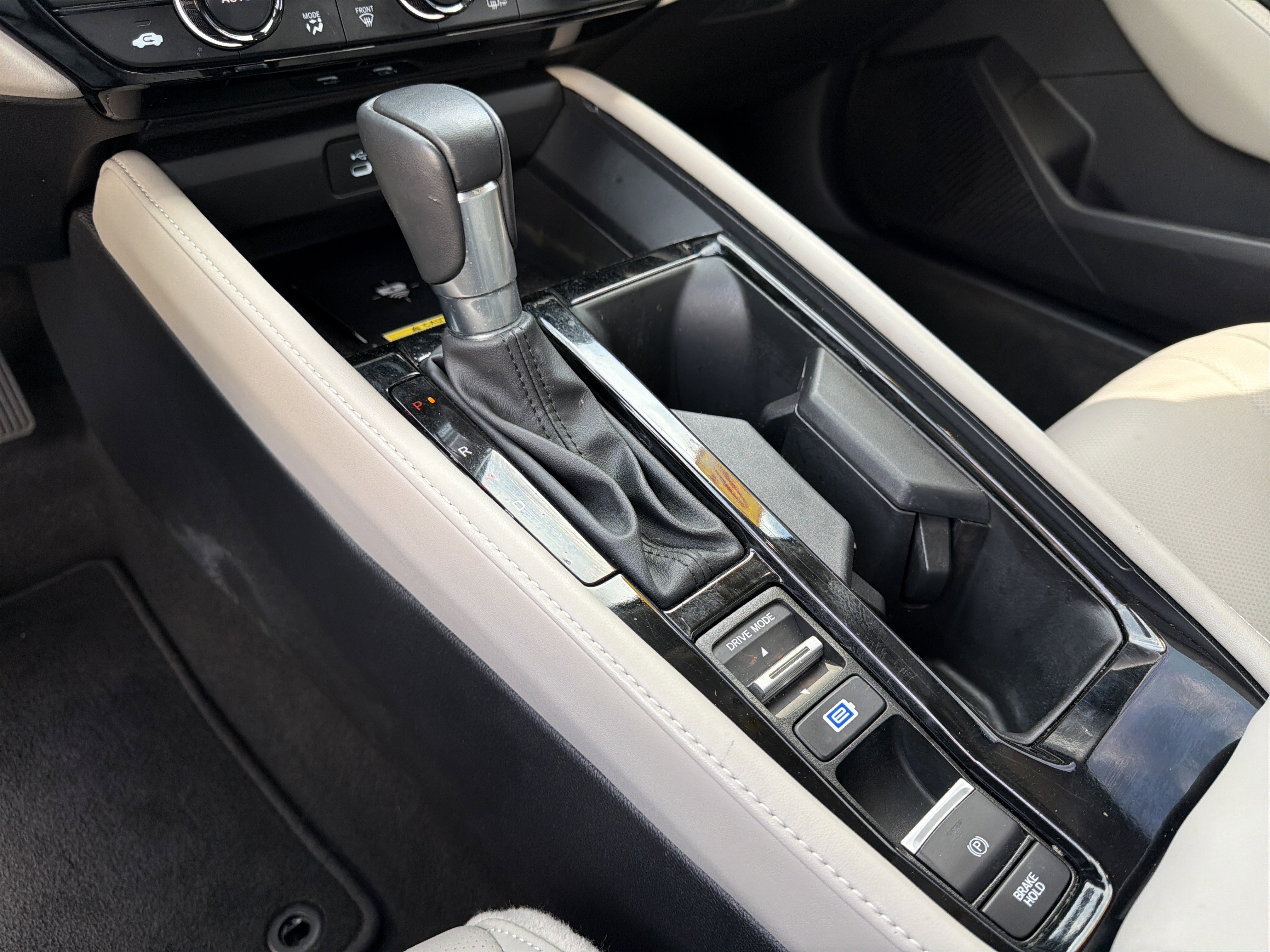 Certified 2025 Honda Accord Touring image 12