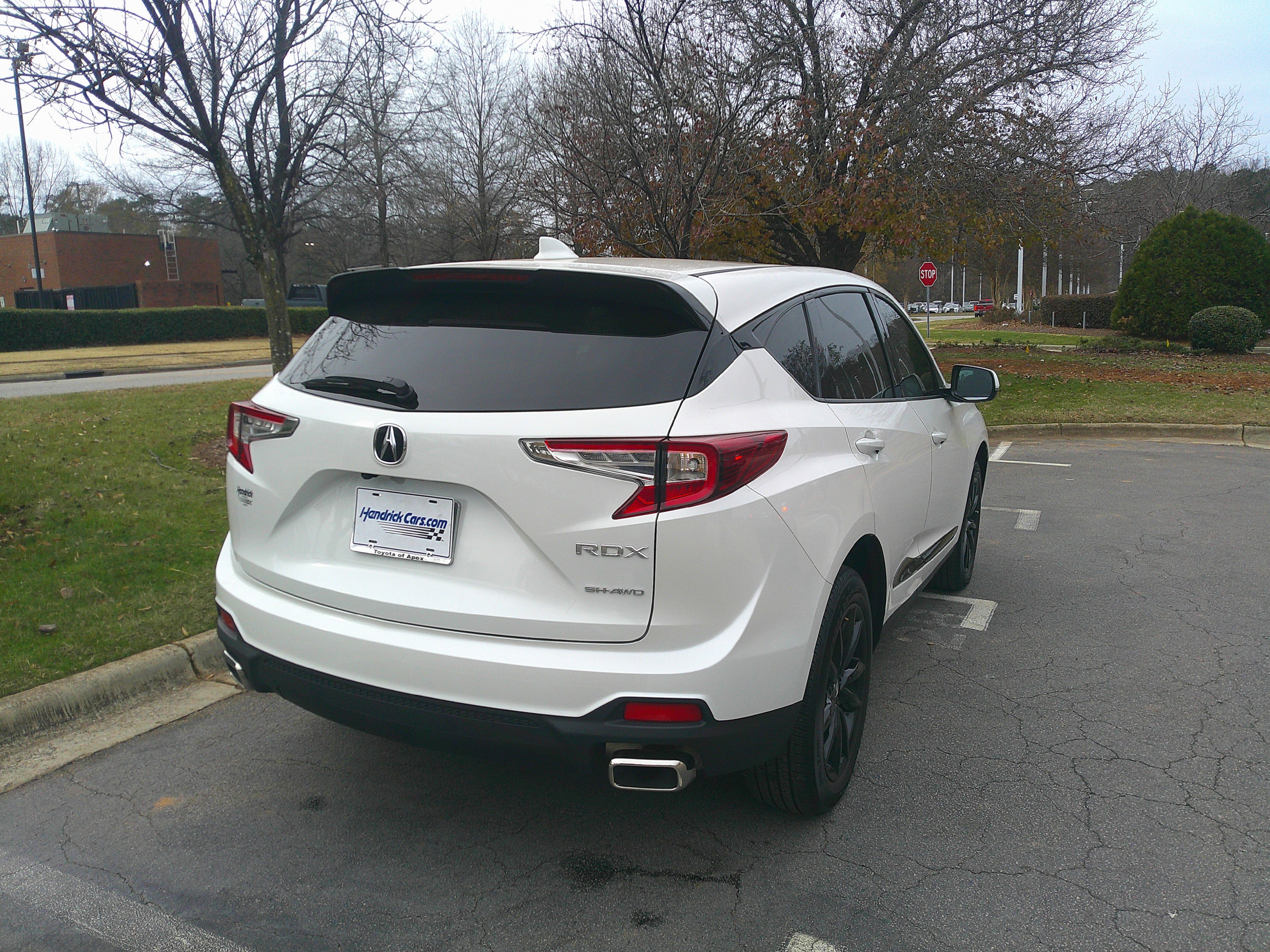 Used 2025 Acura RDX SH-AWD image 12