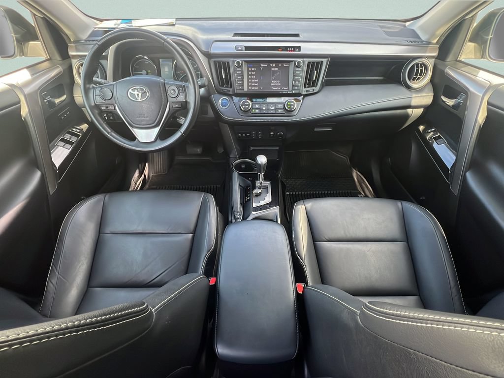 Used 2018 Toyota RAV4 Limited AWD/4WD image 11