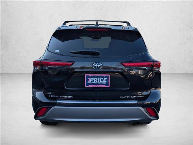 Used 2023 Toyota Highlander Platinum image 7