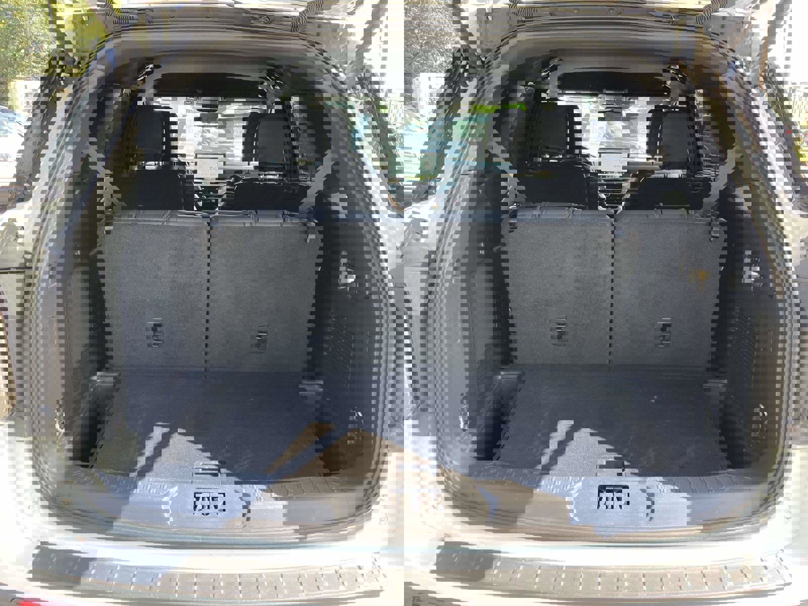 Used 2025 Ford Explorer ST-Line w/ Premium Package image 15