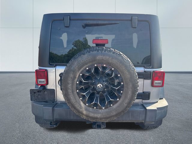 Used 2014 Jeep Wrangler Unlimited Rubicon w/ Connectivity Group AWD/4WD video 3