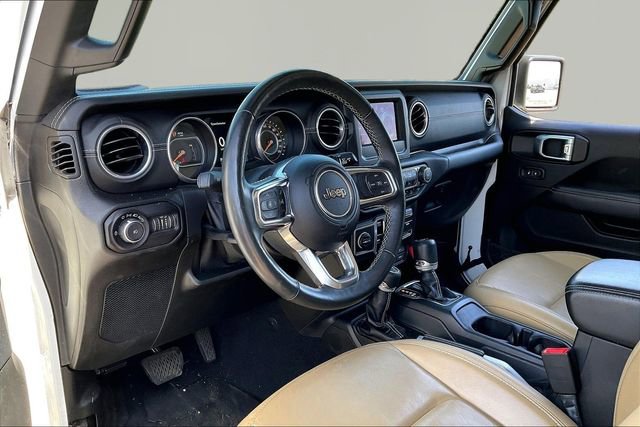 Used 2018 Jeep Wrangler Unlimited Sahara w/ Cold Weather Group image 12