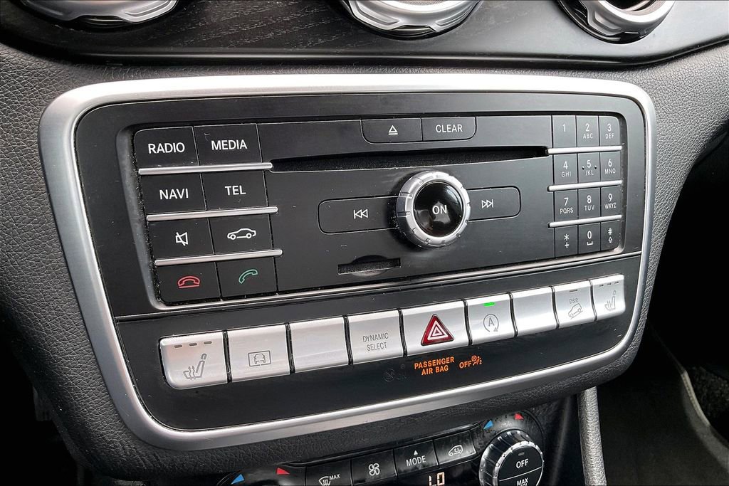 Used 2019 Mercedes-Benz GLA 250 4MATIC image 26