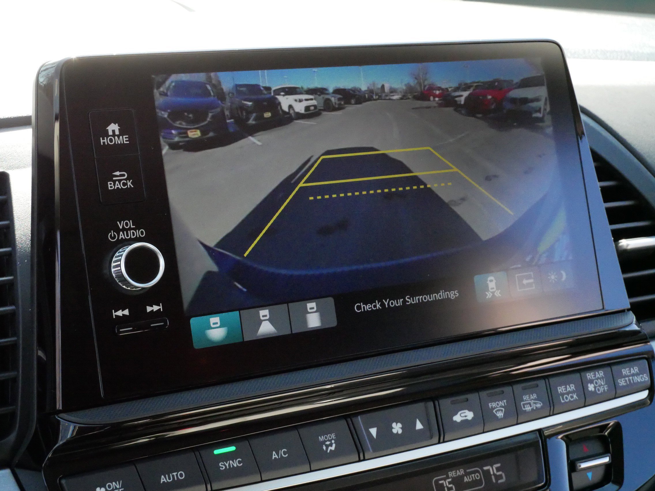 Certified 2026 Honda Odyssey Touring image 30