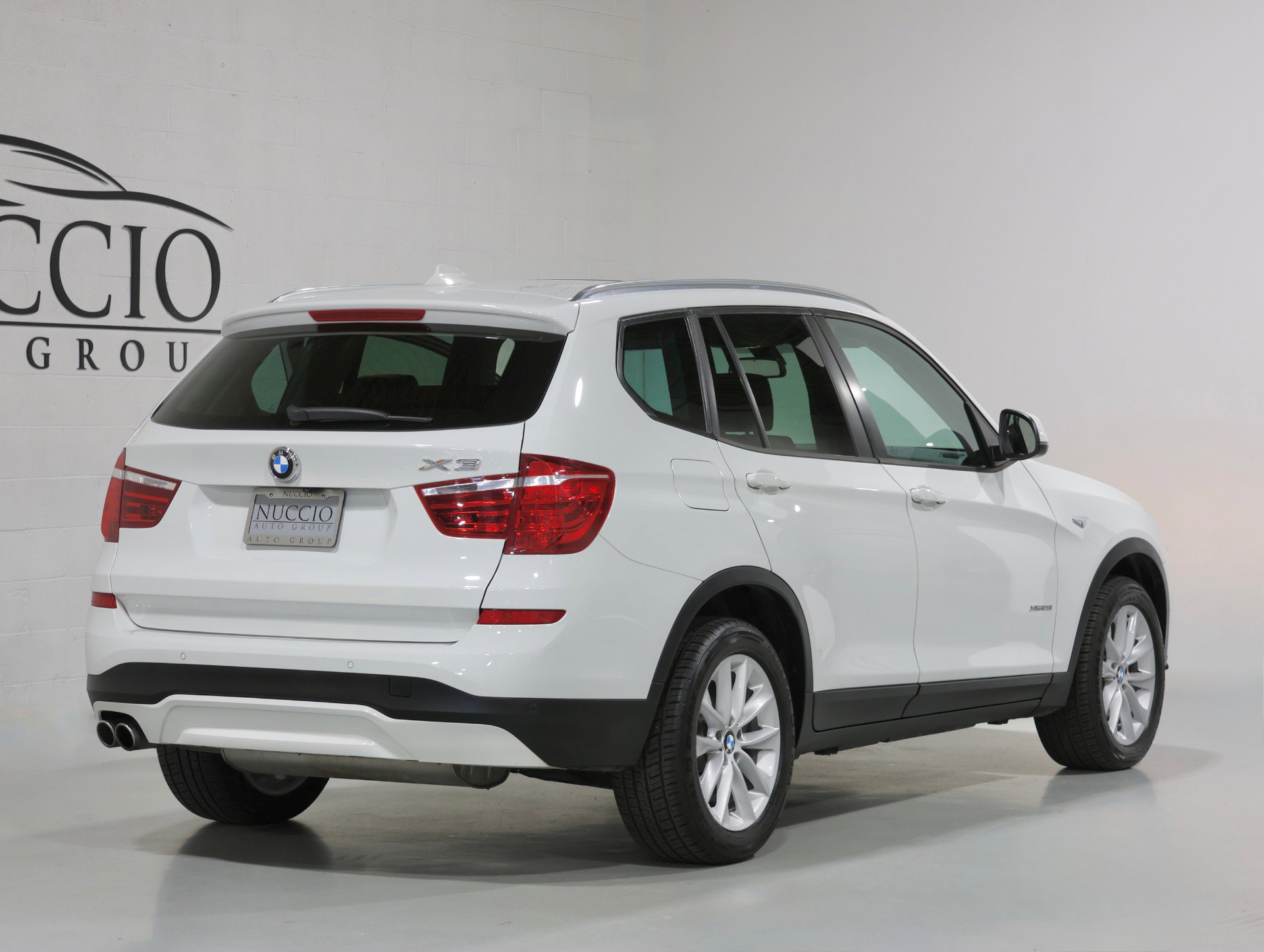 Used 2017 BMW X3 xDrive28i image 36