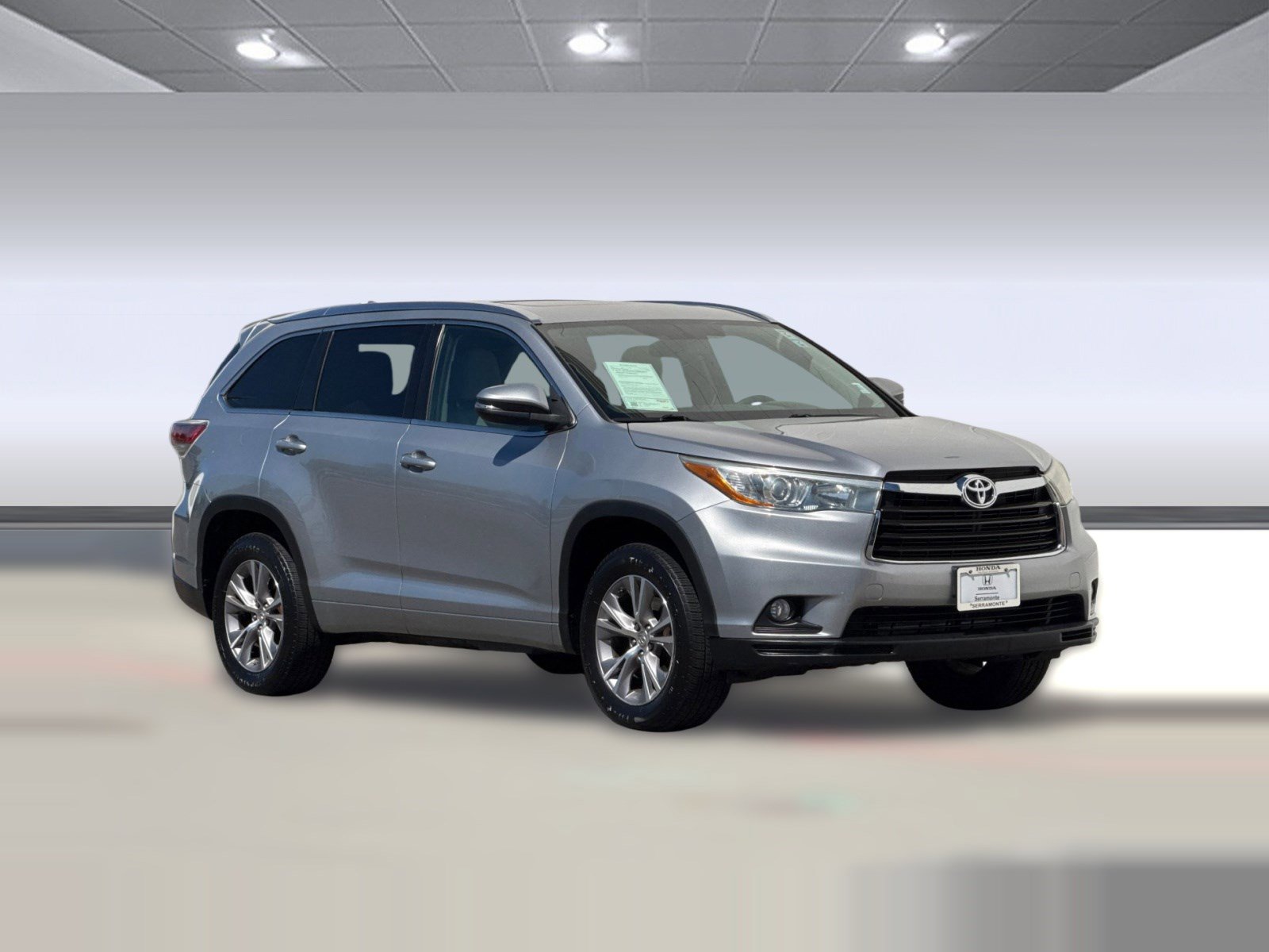 Used 2015 Toyota Highlander XLE image 7