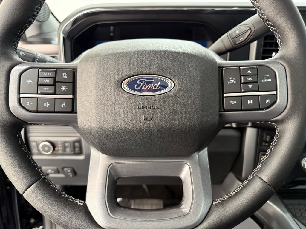 New 2026 Ford F350 4x4 Crew Cab Super Duty image 44