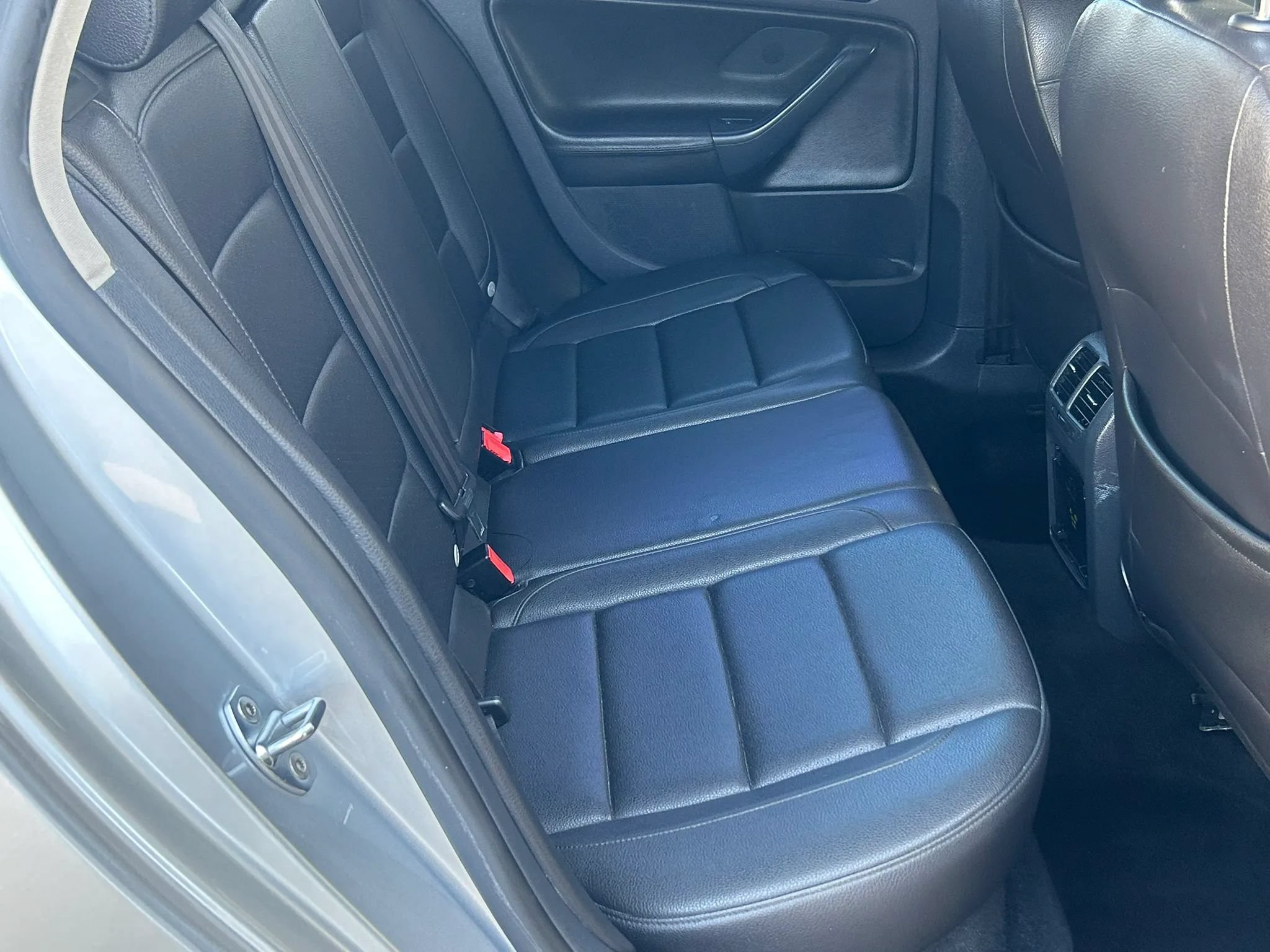 Used 2014 Volkswagen Jetta TDI FWD image 16