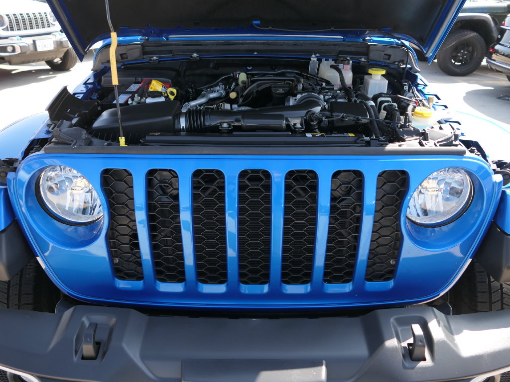 Certified 2023 Jeep Gladiator Sport AWD/4WD image 27