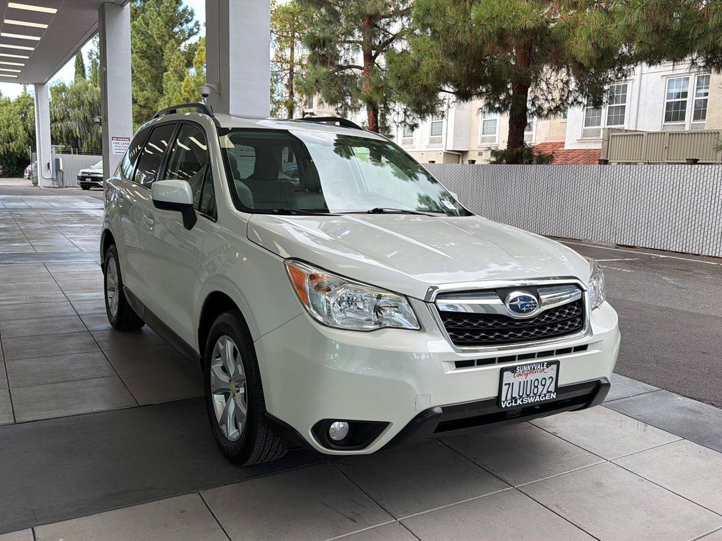 Used 2015 Subaru Forester 2.5i Limited w/ Popular Package #2 AWD/4WD image 7