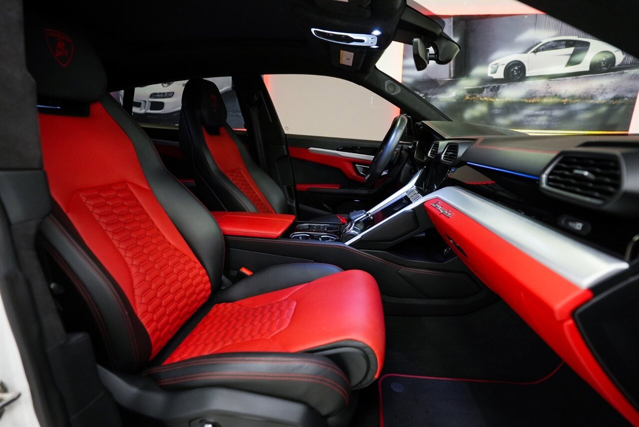 Used 2021 Lamborghini Urus AWD/4WD image 24