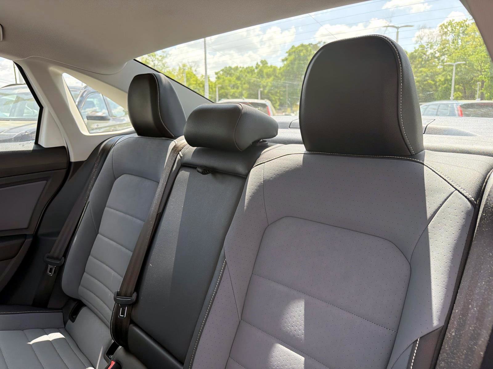 Used 2025 Volkswagen Jetta SE image 14